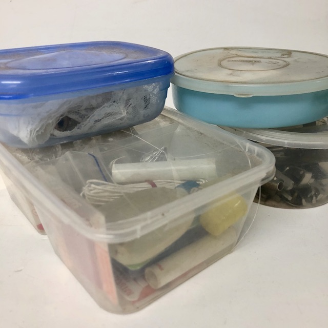 SEWING KIT, Plastic Tupperware